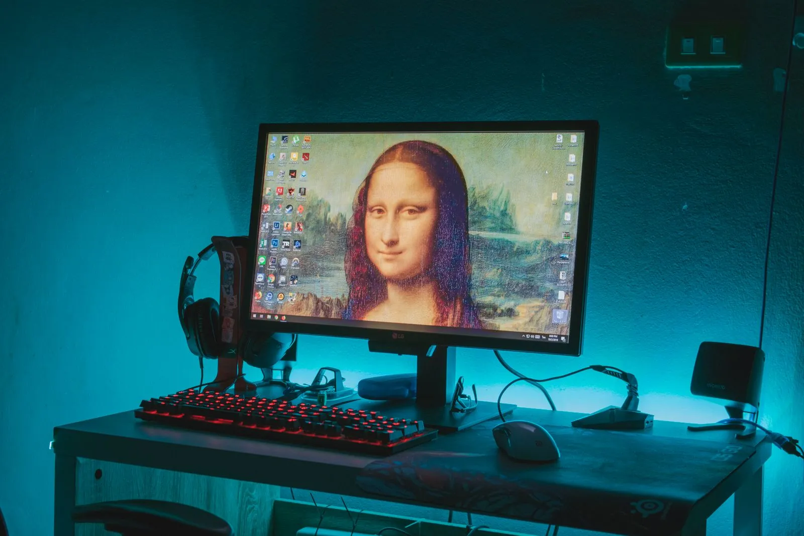 Linux Laptop or Desktop: Which Fits Your Needs?